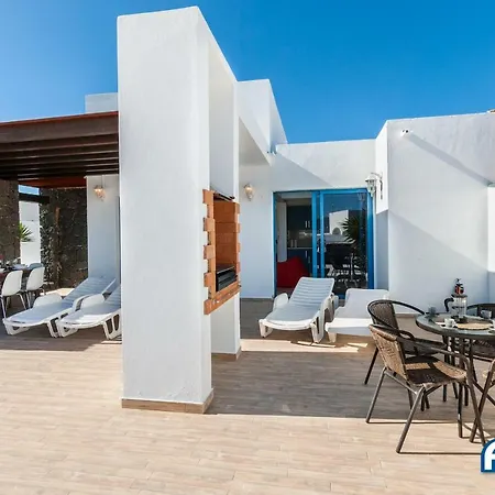 Willa Modern & Bright With Separate Studio - El Guanche Playa Blanca (Lanzarote)