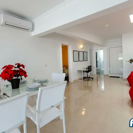 Modern & Bright With Separate Studio - El Guanche Willa Playa Blanca (Lanzarote)