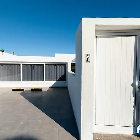 Modern & Bright With Separate Studio - El Guanche Βίλα
