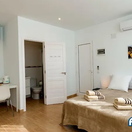 Modern & Bright With Separate Studio - El Guanche Βίλα